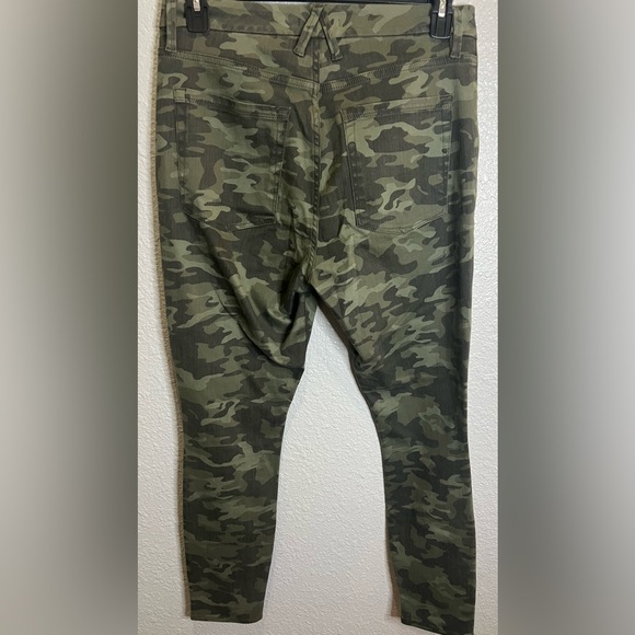 Good American Camo Jeans size 15/33 - Picture 2 of 4